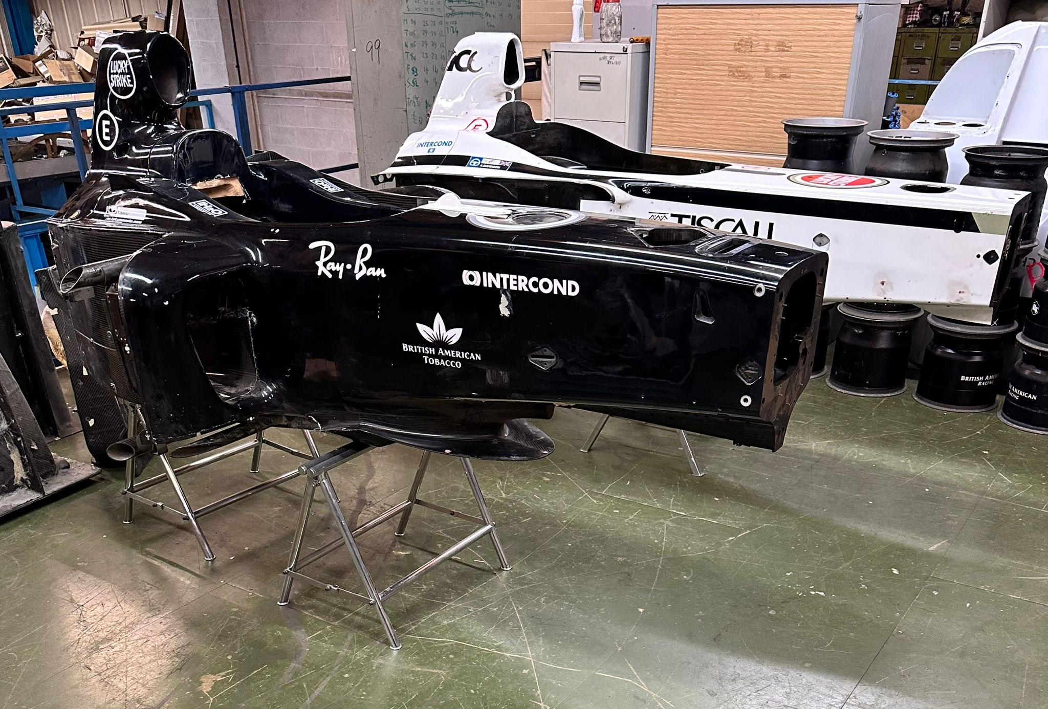 F1 carbon fibre monocoque BAR 007 2005