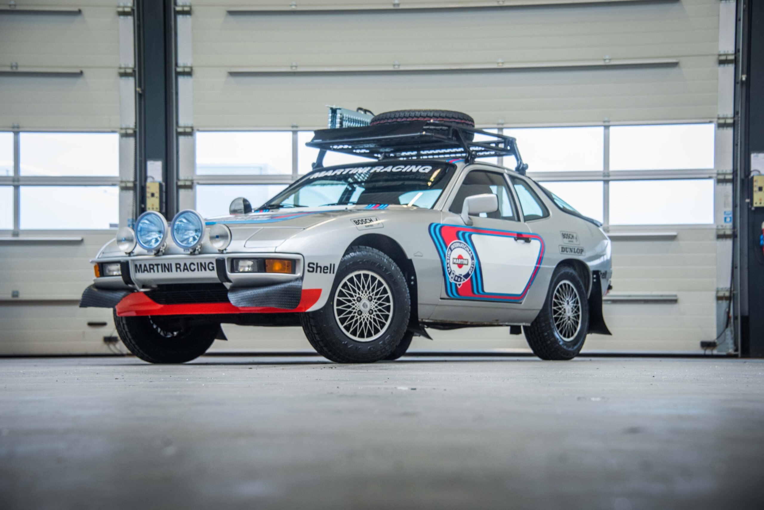 Porsche 924 2.0 Martini Safari - GPCars4Sale.com